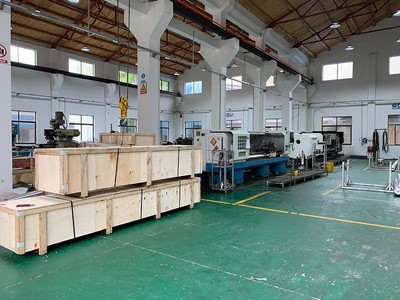 Aluminum roller workshop